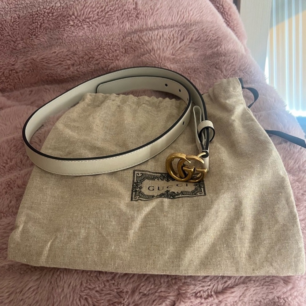 Gucci Ivory Leather Belt with Gold GG Buckle